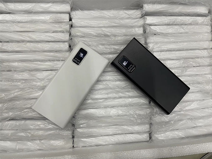 Outdoor Portable 10000mah PowerBank LED Display PD QC3.0 22.5W Fast Charge Slim Power Banks 10000mAh USB-C Charger for iphone 15 4